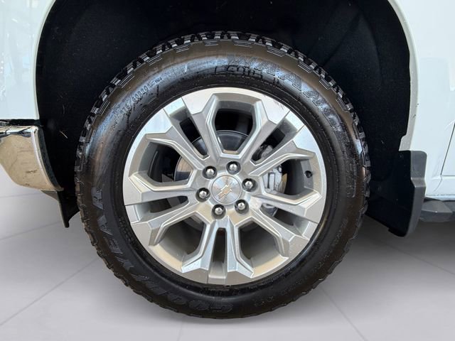 Used 2024 Chevrolet Silverado 1500 LTZ image 9