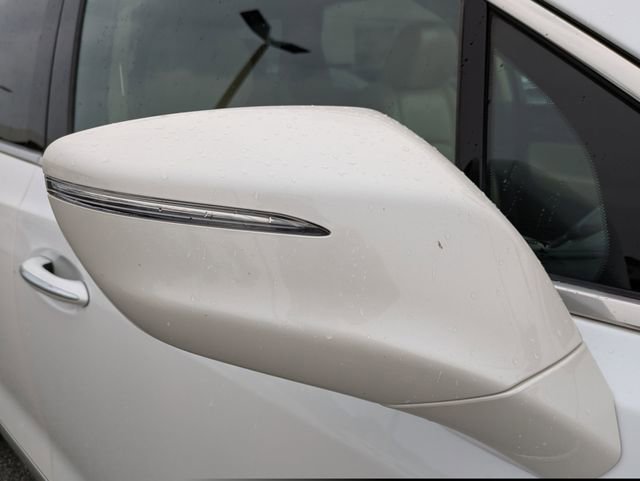 Used 2019 Buick Enclave Essence FWD image 12