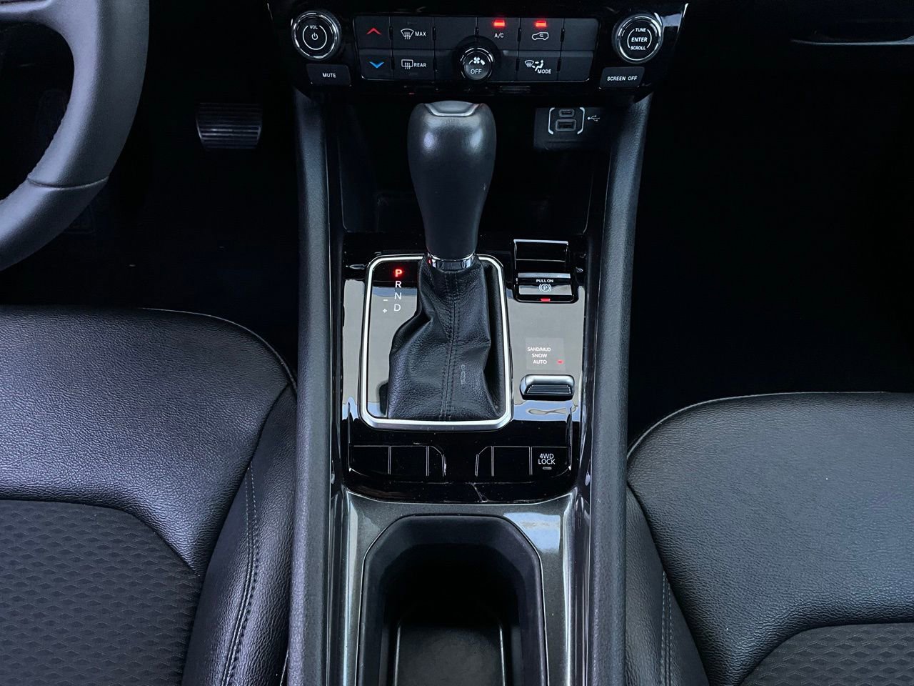 Used 2025 Jeep Compass Latitude image 14