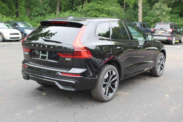 New 2026 Volvo XC60 B5 Plus w/ Protection Package Premier image 3