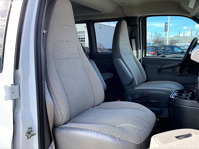 Used 2025 Chevrolet Express 3500 LS image 10
