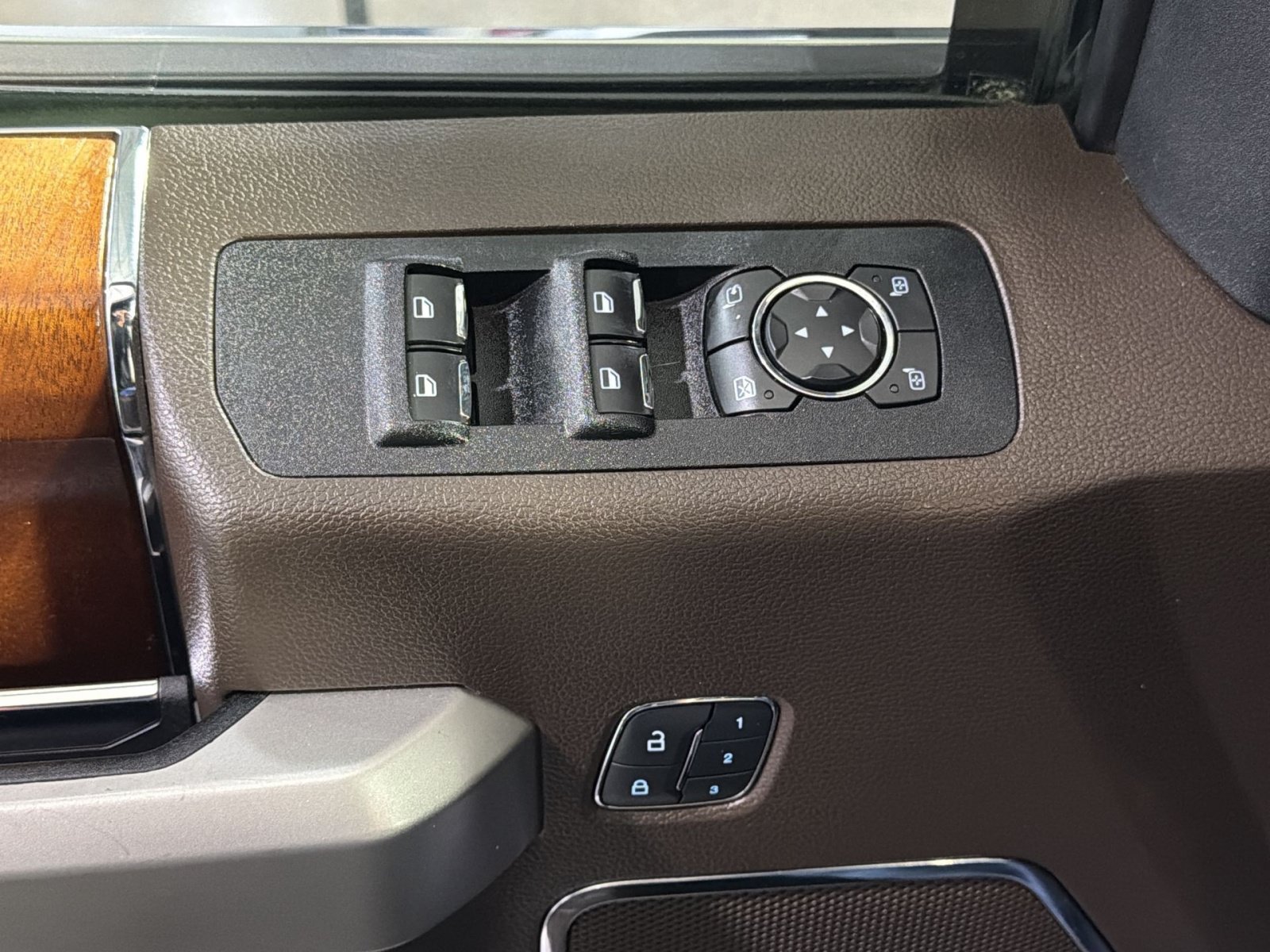Used 2020 Ford F150 King Ranch w/ Equipment Group 601A Luxury AWD/4WD image 37
