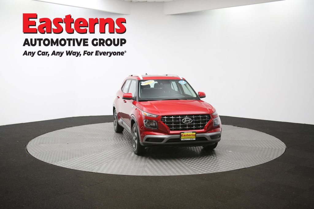 Used 2022 Hyundai Venue SEL image 50