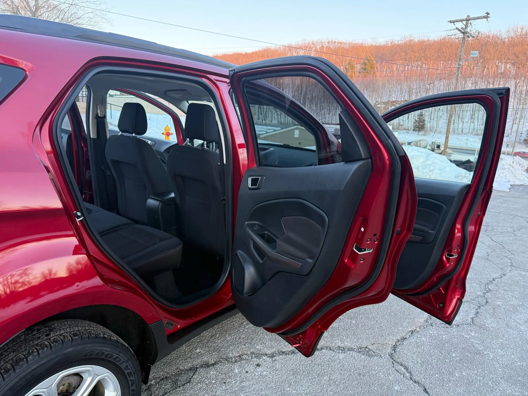 Used 2018 Ford EcoSport SE image 17