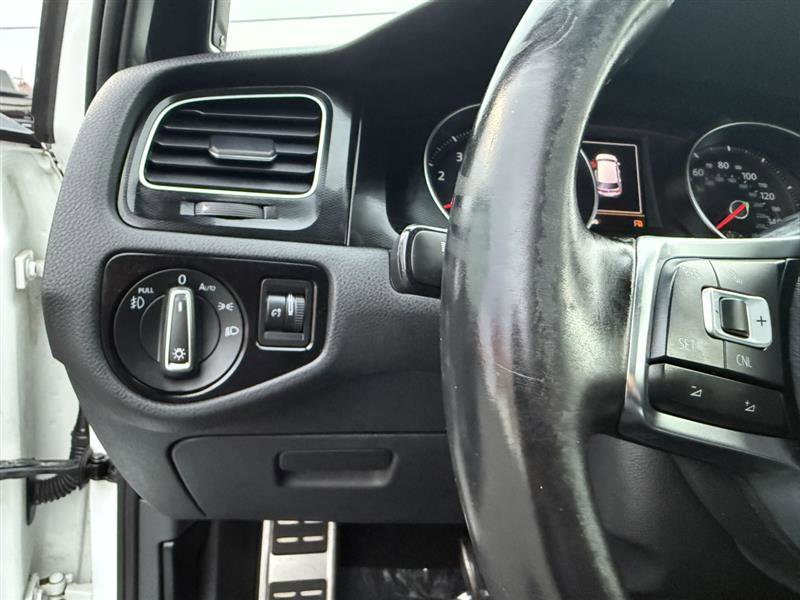 Used 2015 Volkswagen GTI Autobahn w/ Lighting Package (SEL) image 34