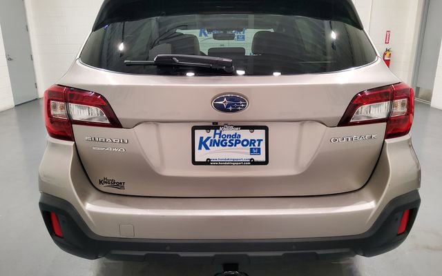 Used 2018 Subaru Outback 2.5i Limited AWD/4WD image 4