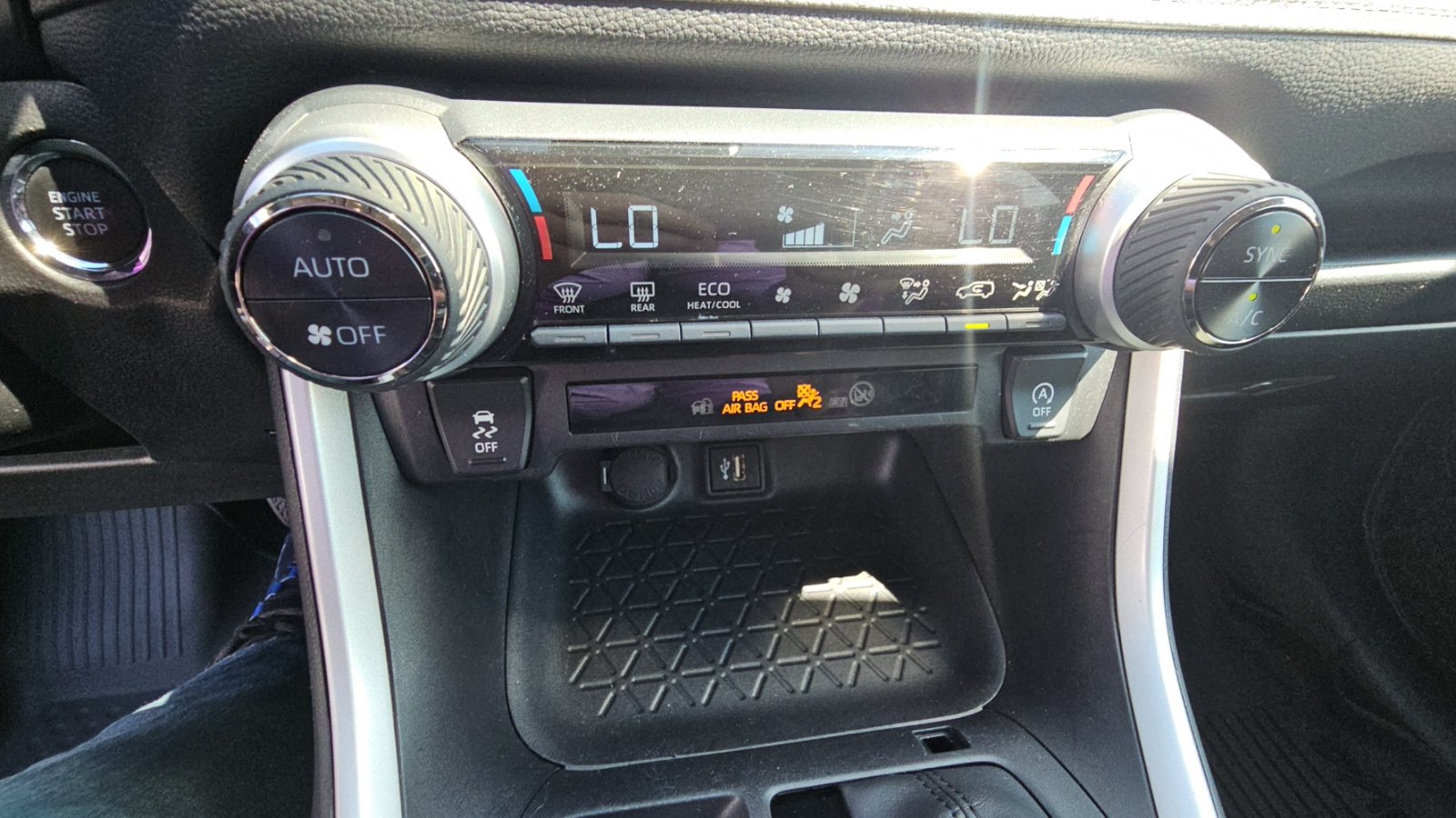 Certified 2025 Toyota RAV4 XLE AWD/4WD image 18