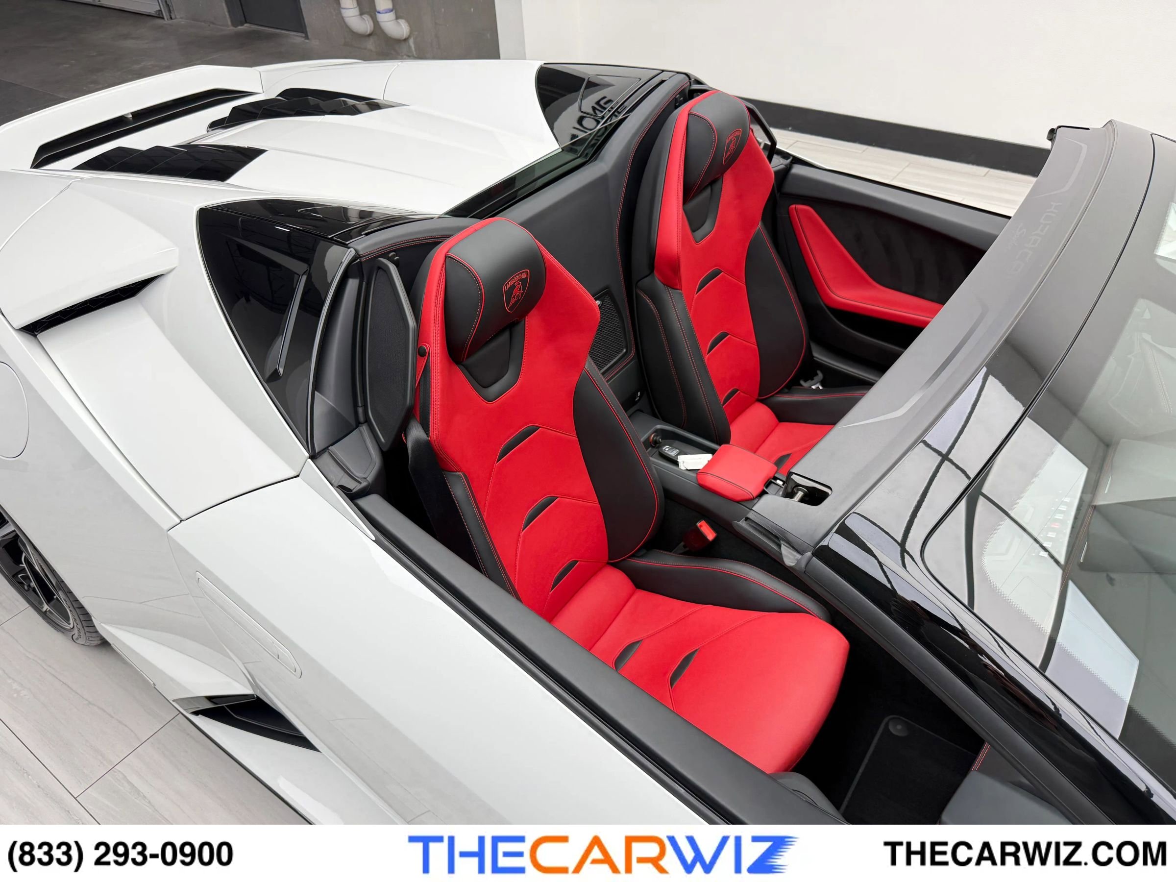 Used 2020 Lamborghini Huracan EVO image 33