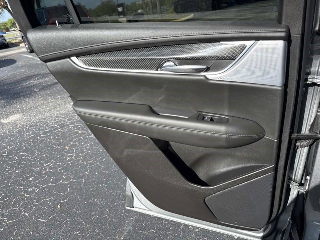 Certified 2024 Cadillac XT6 Sport w/ Technology Package image 16