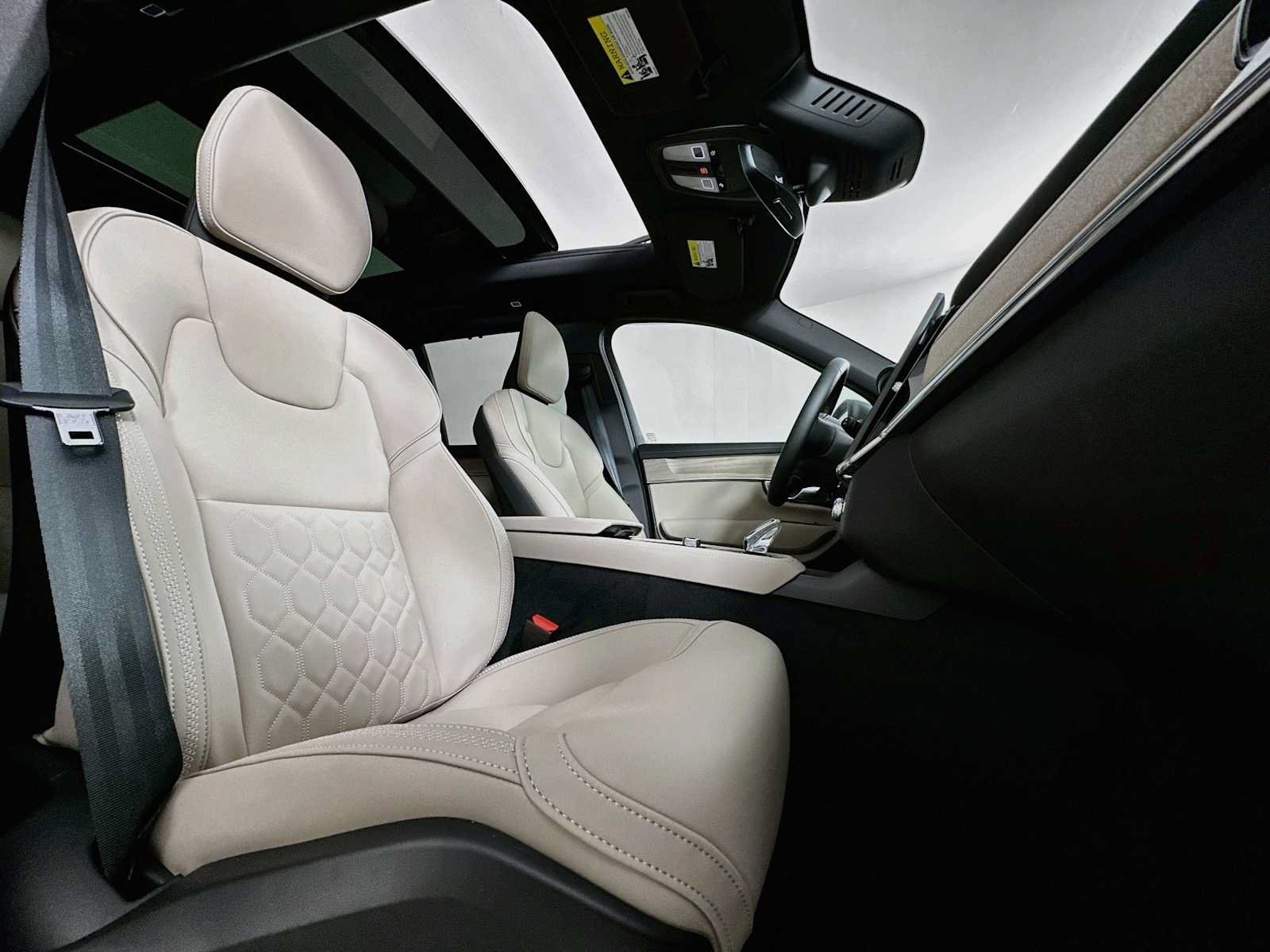 New 2027 Volvo XC90 B6 Plus AWD/4WD image 27