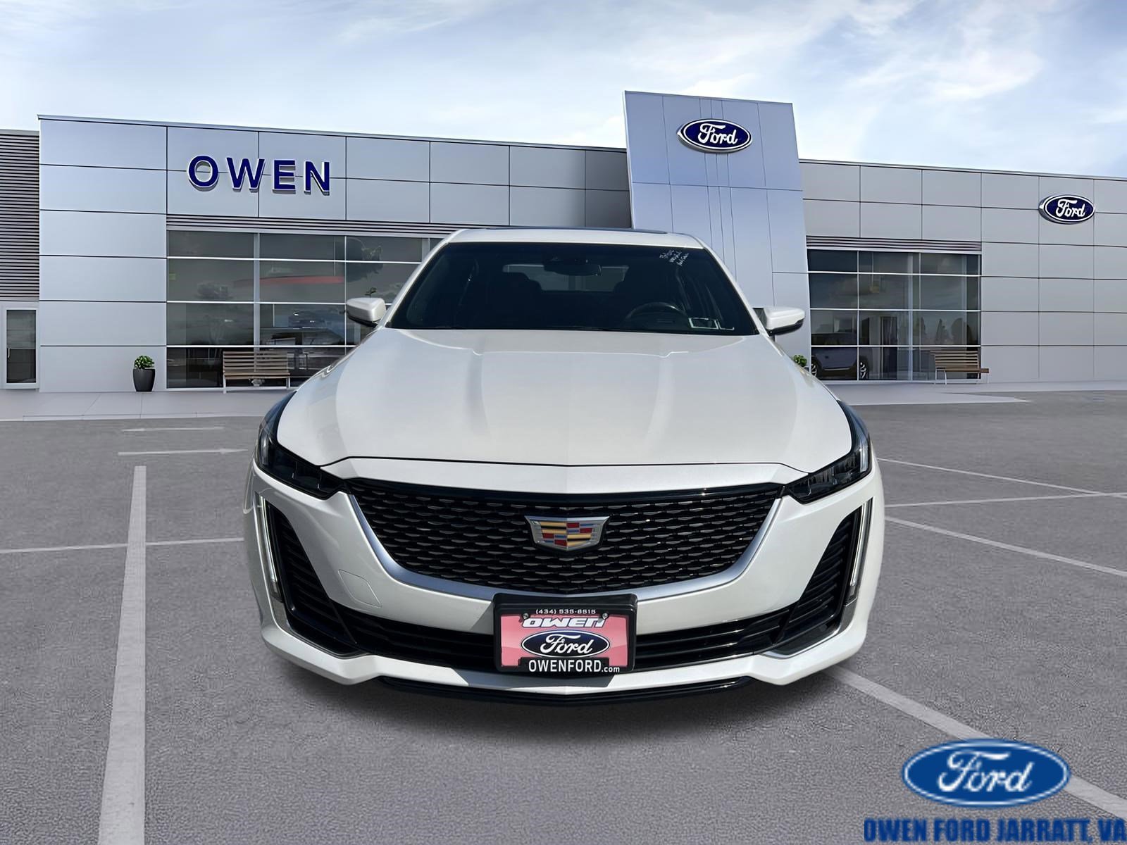 Used 2021 Cadillac CT5 Luxury w/ Sun And Sound Package AWD/4WD image 2
