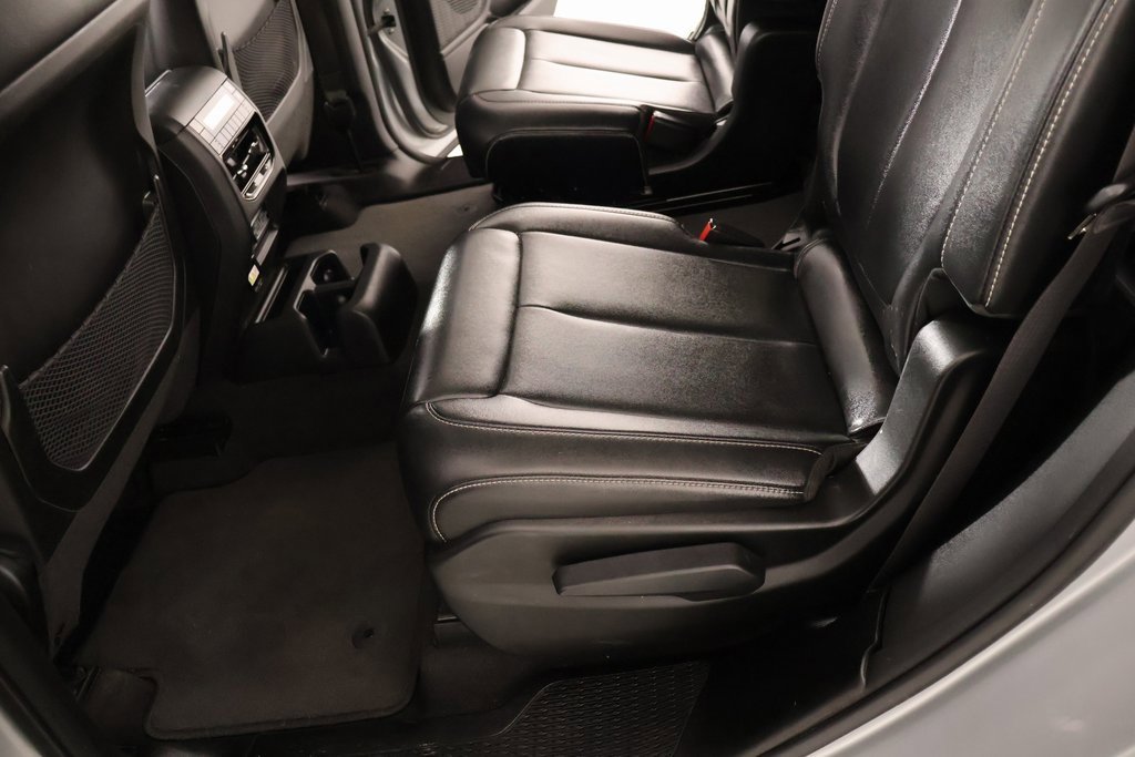 Used 2023 Jeep Grand Cherokee L Limited image 13