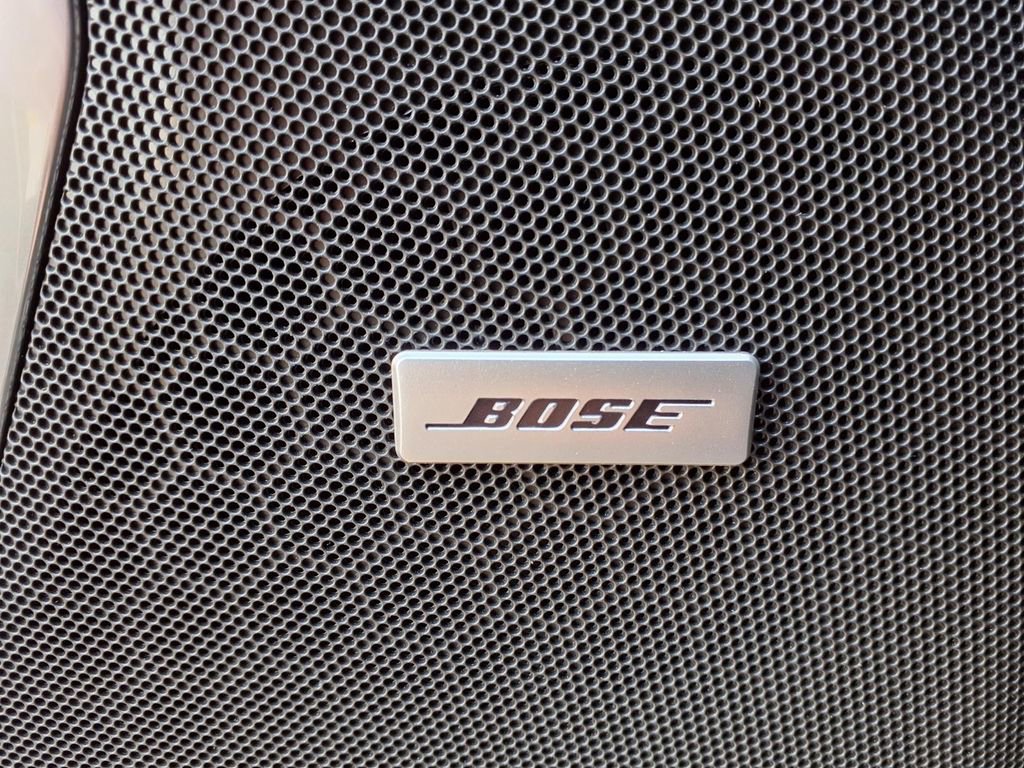 Used 2021 Chevrolet Tahoe Z71 w/ Z71 Signature Package AWD/4WD image 23