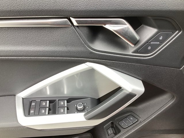 Used 2024 Audi Q3 2.0T Premium image 20