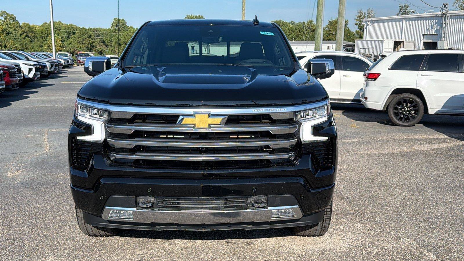 New 2026 Chevrolet Silverado 1500 High Country w/ High Country Premium Package AWD/4WD video 2