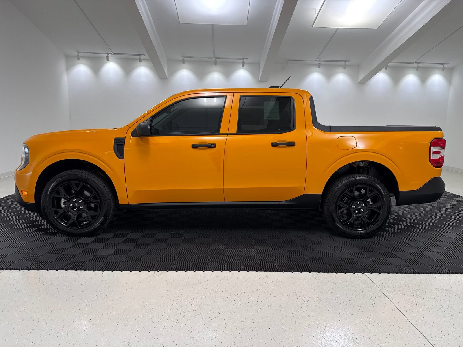 New 2026 Ford Maverick XL w/ 4K Tow Package AWD/4WD image 4