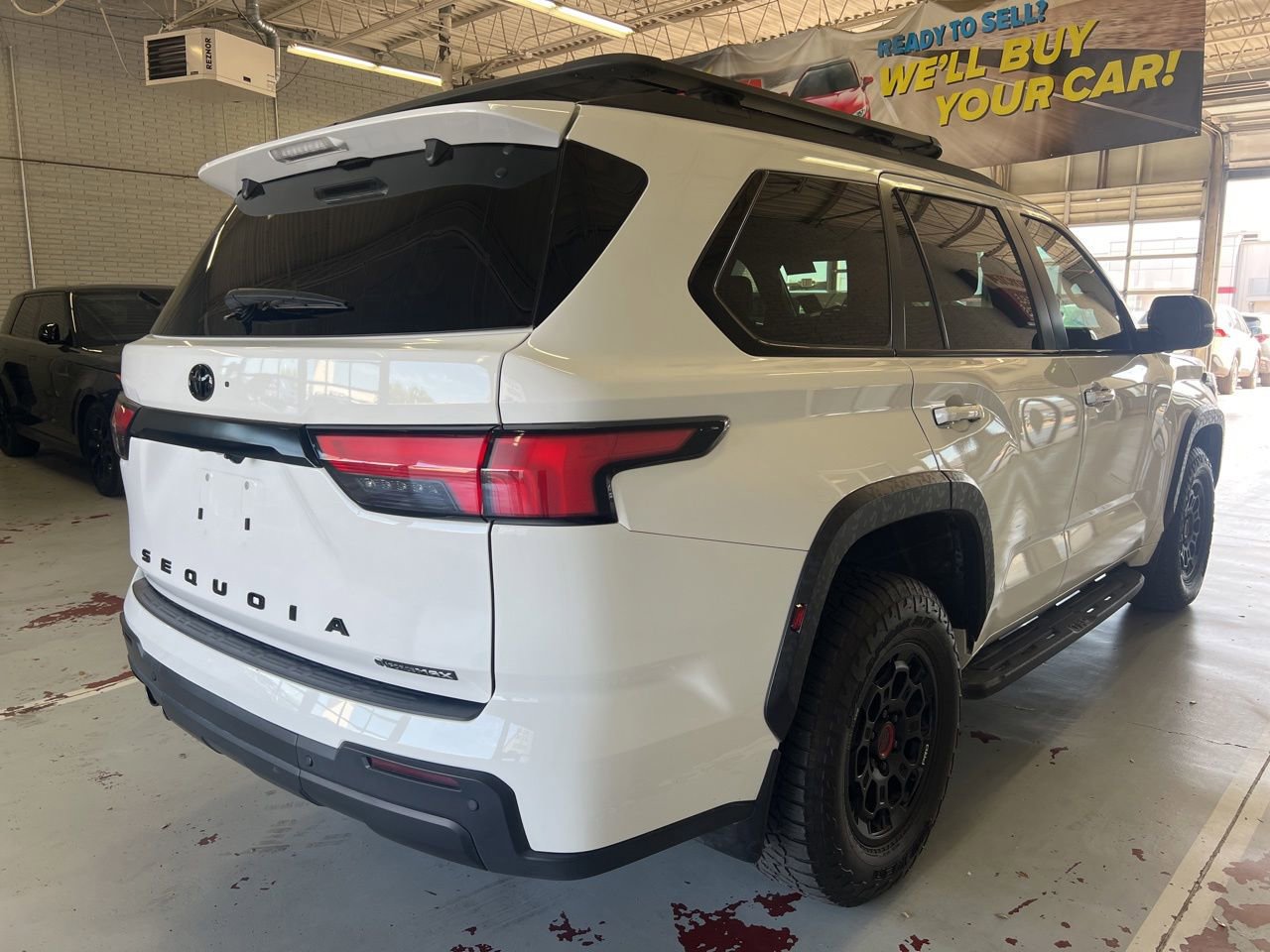 Used 2025 Toyota Sequoia TRD Pro AWD/4WD image 4
