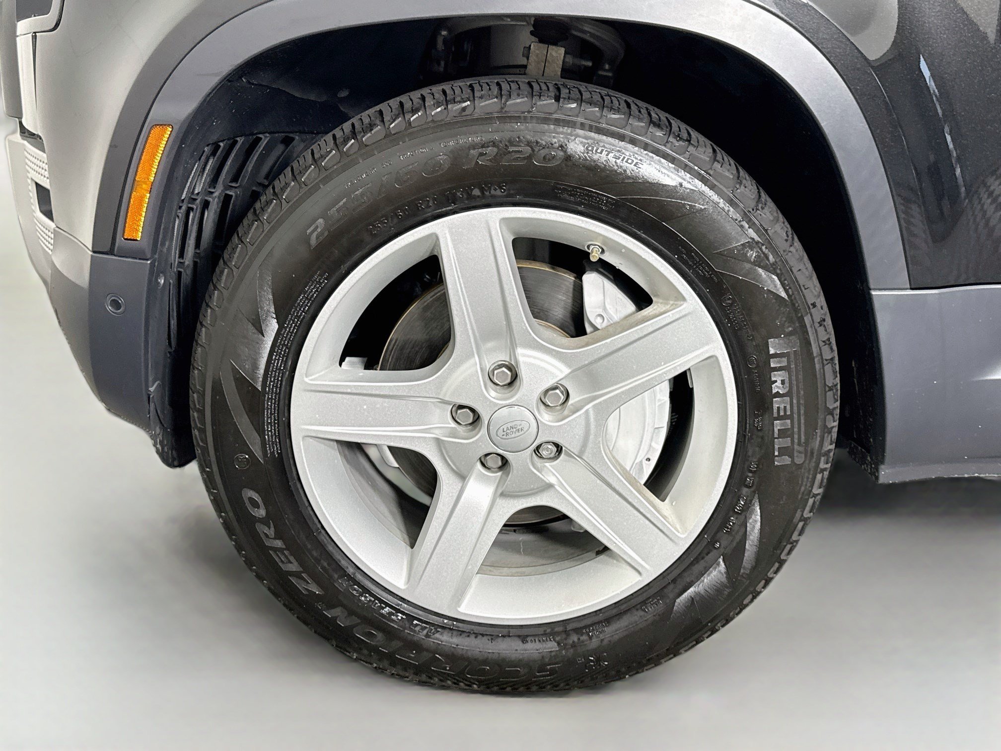 Used 2020 Land Rover Defender 110 SE AWD/4WD image 38