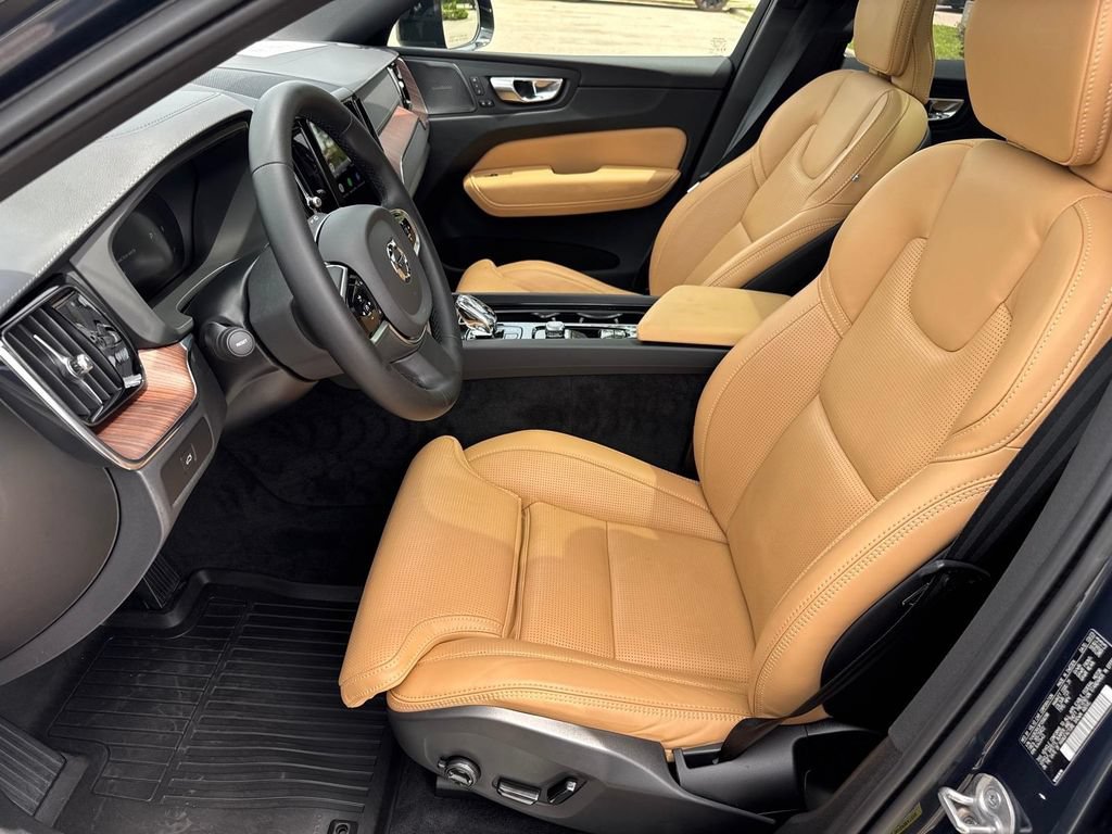 Certified 2023 Volvo XC60 B6 Ultimate w/ Climate Package AWD/4WD image 8