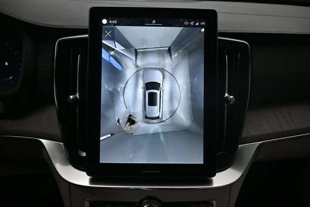 Certified 2026 Volvo XC90 B6 Ultra w/ Protection Package Premier AWD/4WD image 11