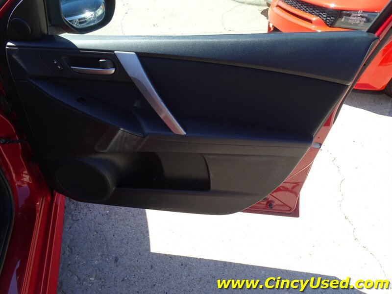 Used 2011 MAZDA MAZDA3 s Sport FWD image 24