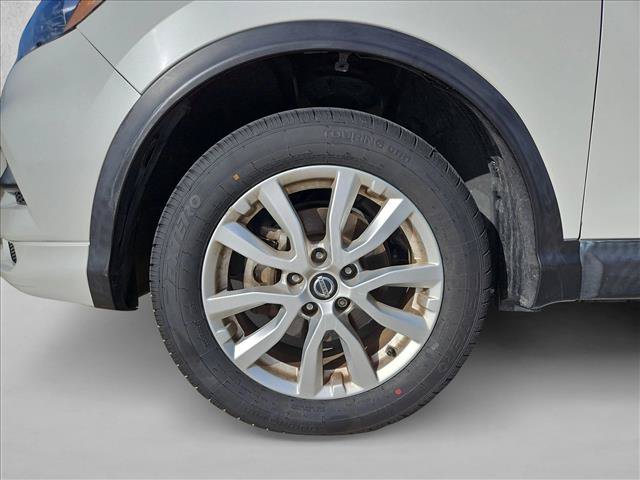 Used 2020 Nissan Rogue Sport SV FWD image 21