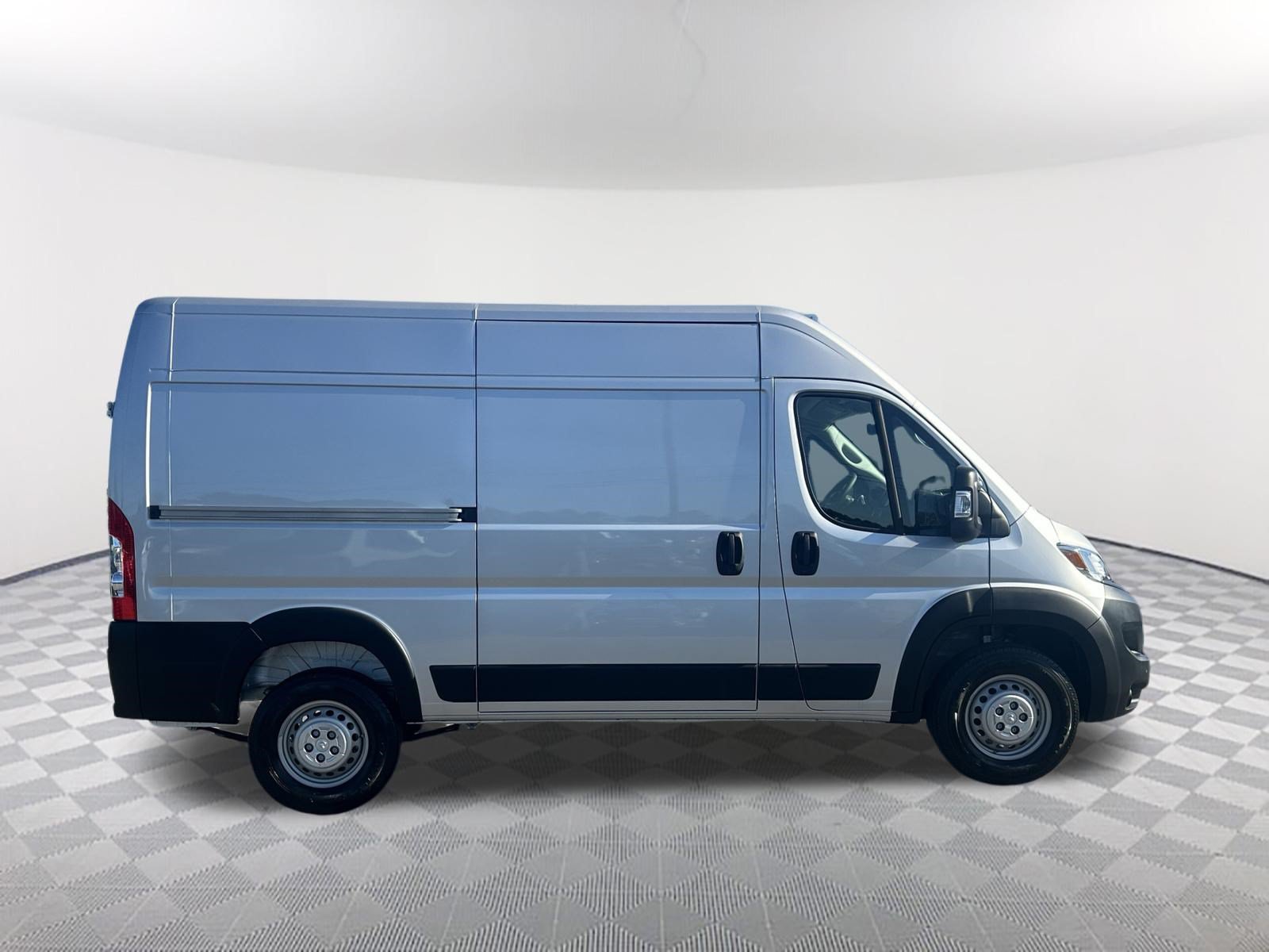Used 2026 RAM ProMaster 1500 w/ Safety Group FWD image 4