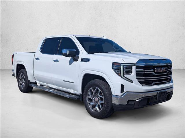 Used 2022 GMC Sierra 1500 SLT w/ SLT Convenience Package image 3