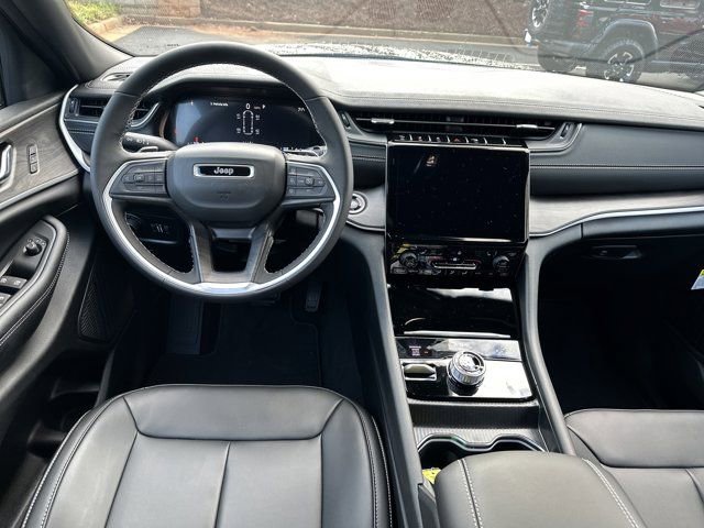 New 2025 Jeep Grand Cherokee L Limited image 21