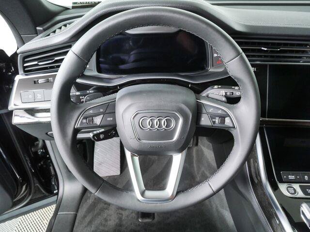 Used 2023 Audi Q8 Premium Plus AWD/4WD image 9