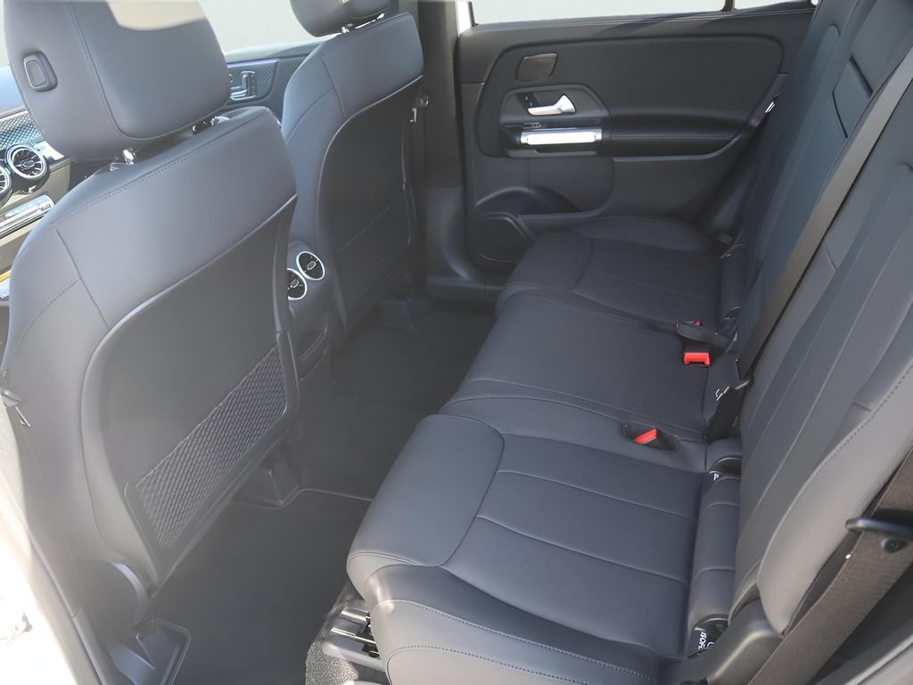 New 2026 Mercedes-Benz GLB 250 4MATIC image 22