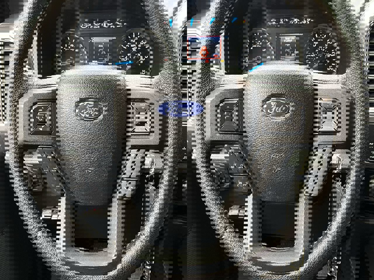 Used 2016 Ford F150 XLT w/ Equipment Group 302A Luxury image 15