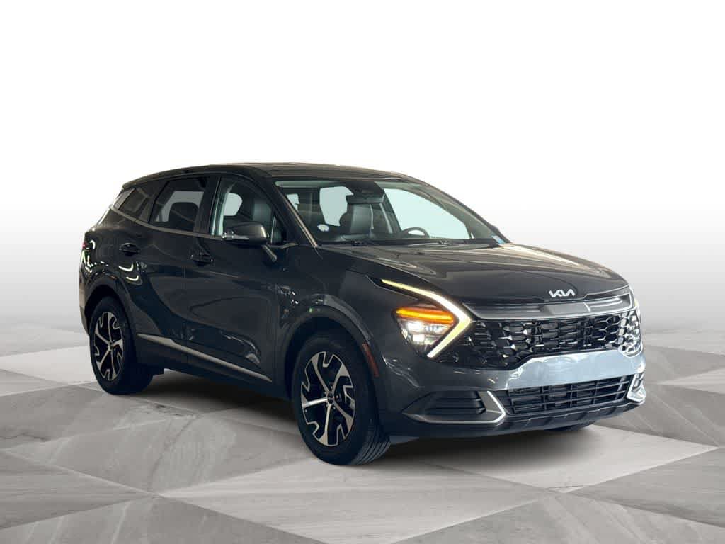 Used 2024 Kia Sportage EX FWD image 2