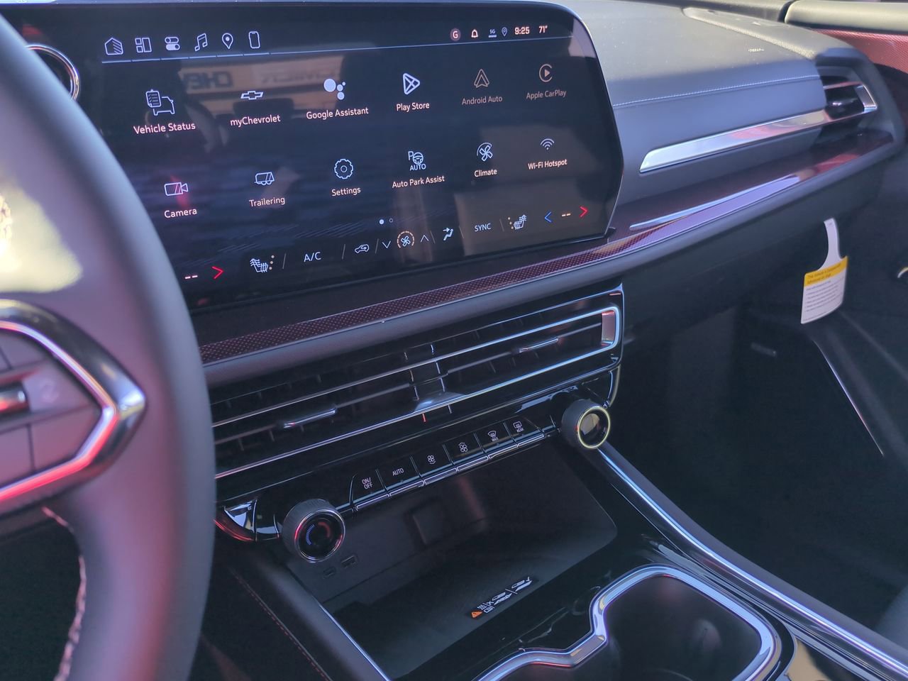 New 2026 Chevrolet Traverse Z71 w/ Enhanced Driving Package image 13