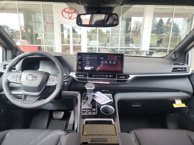 New 2026 Toyota Sienna XLE Woodland Edition AWD/4WD image 20
