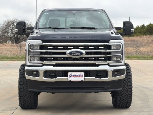Used 2024 Ford F250 Lariat image 2