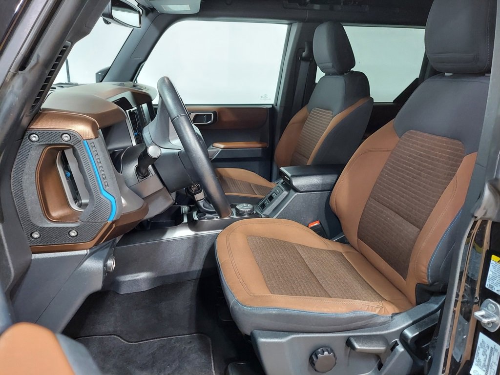 Used 2022 Ford Bronco Outer Banks image 3