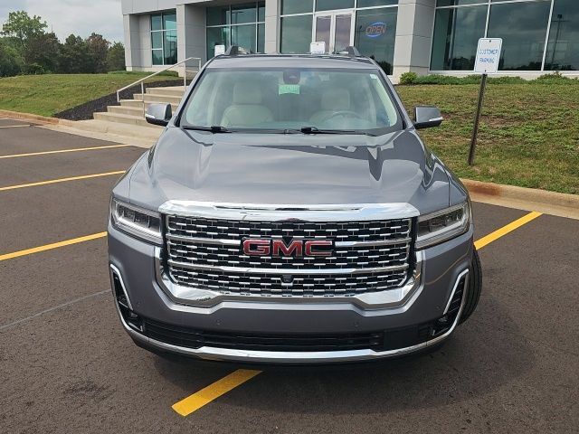 Used 2020 GMC Acadia Denali w/ LPO, Floor Liner Package FWD image 2