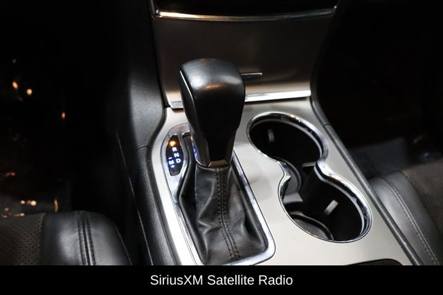 Used 2021 Jeep Grand Cherokee Laredo X image 13