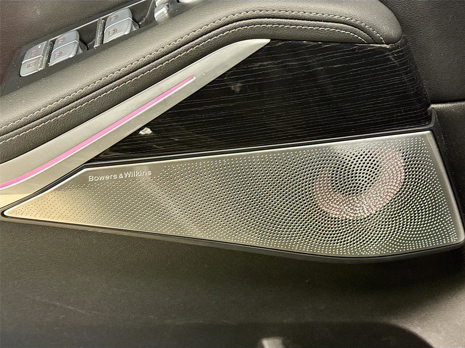 Used 2024 BMW X7 xDrive40i w/ M Sport Package image 19