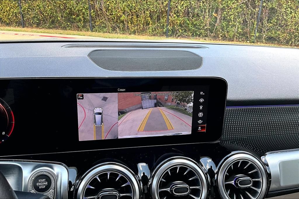 Used 2022 Mercedes-Benz GLB 250 image 29