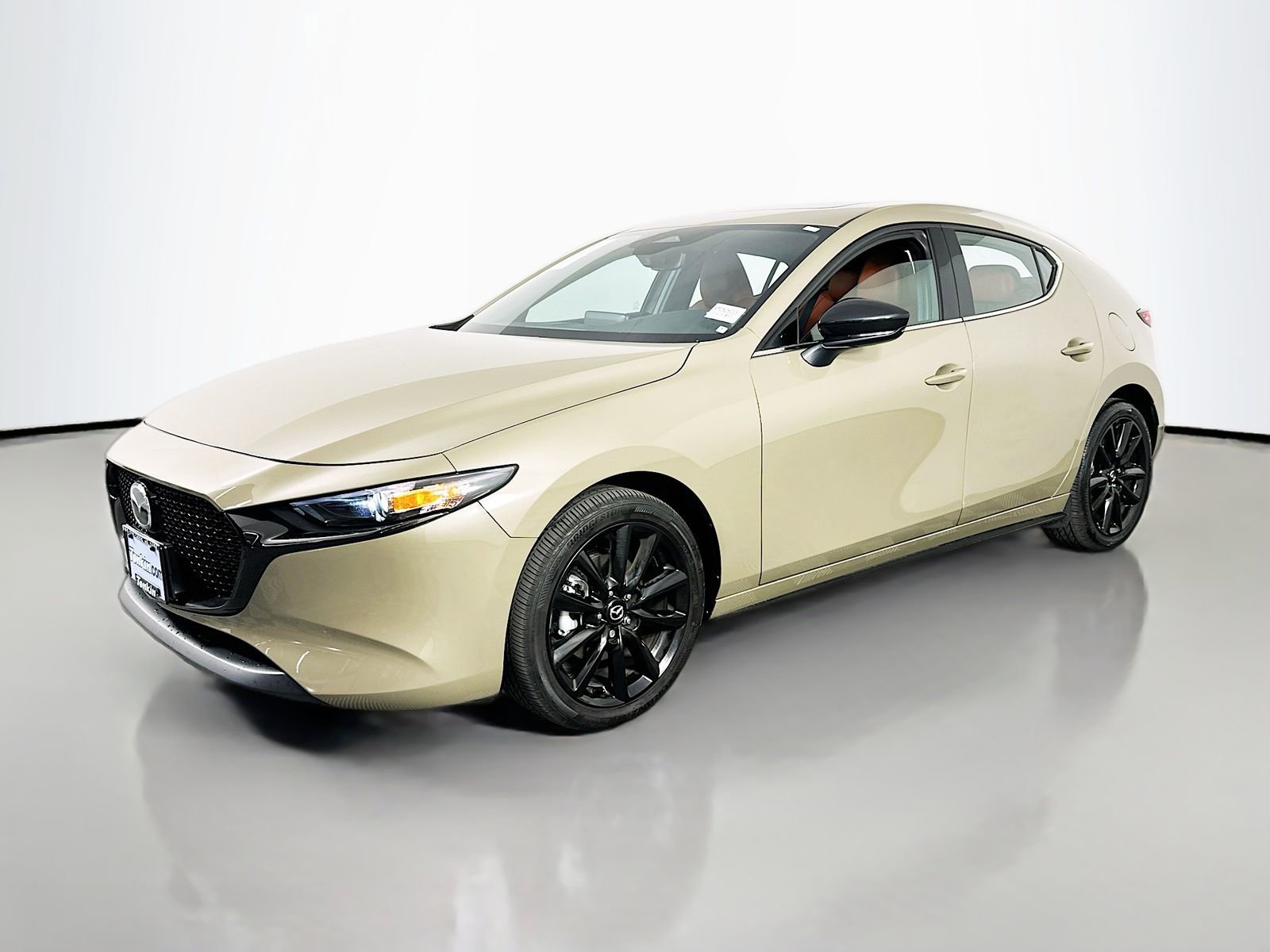 Certified 2025 MAZDA MAZDA3 Carbon AWD/4WD image 3