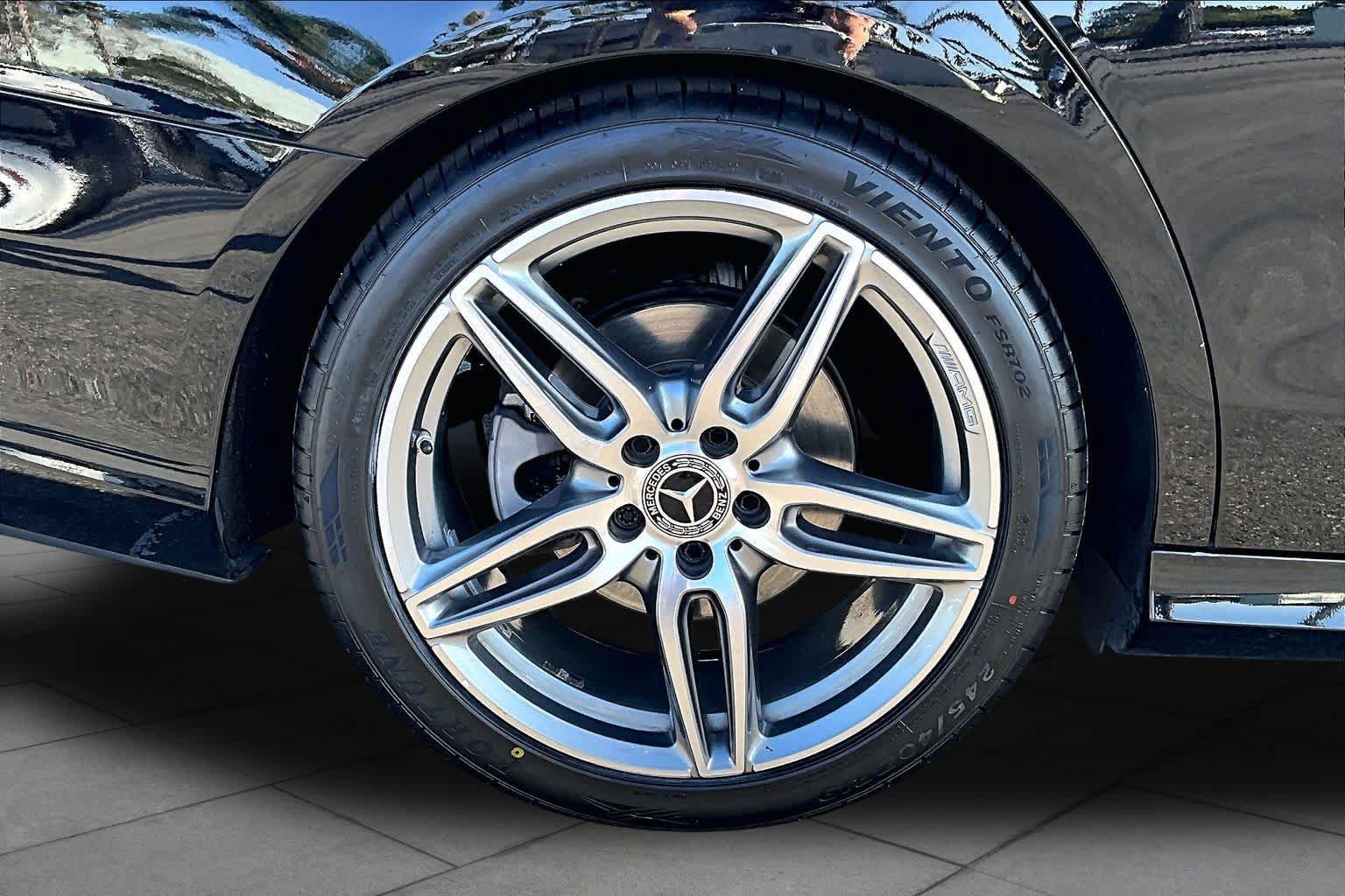 Used 2019 Mercedes-Benz E 300 image 10