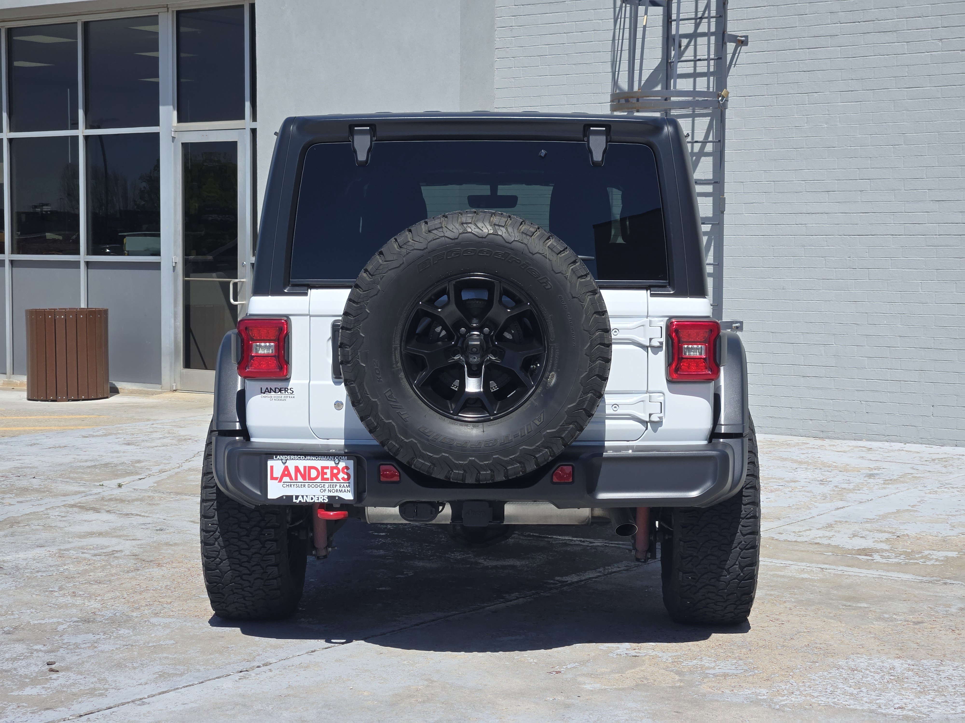 Used 2018 Jeep Wrangler Unlimited Rubicon AWD/4WD image 6