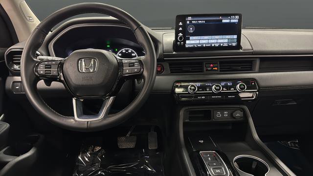 Used 2023 Honda Pilot Touring image 15