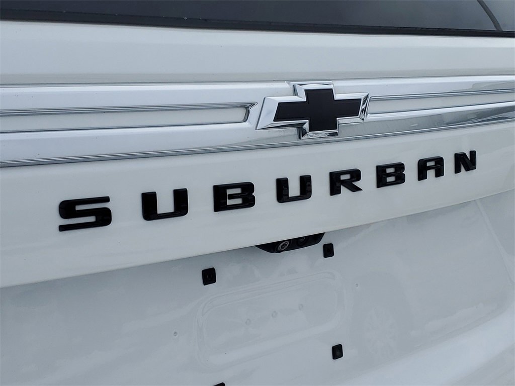 Used 2023 Chevrolet Suburban High Country image 39
