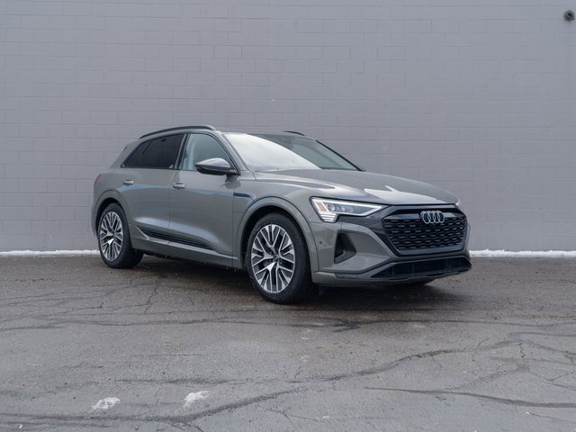 Certified 2024 Audi Q8 e-tron Premium Plus w/ Premium Plus Package image 9