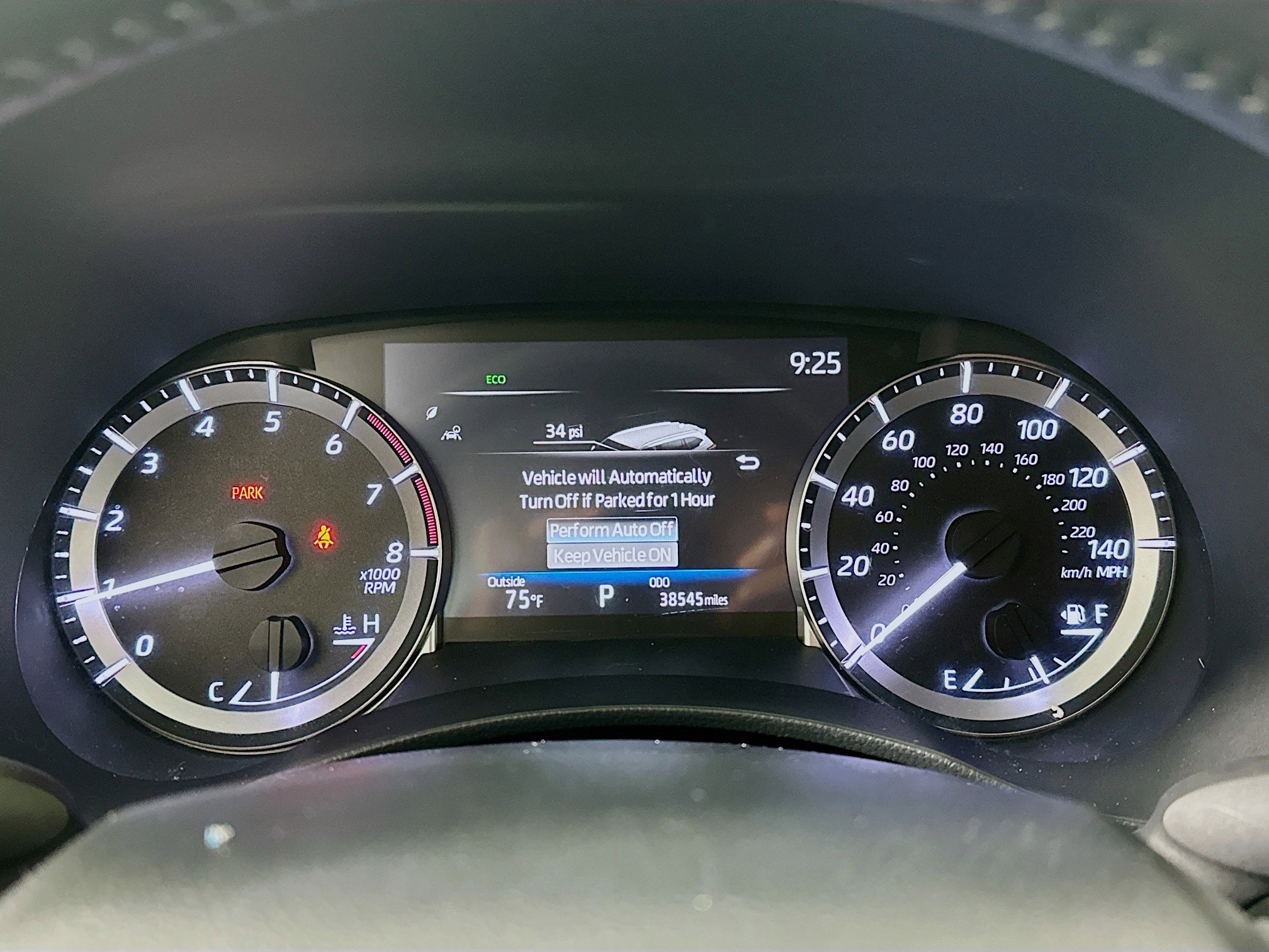 Used 2024 Toyota Highlander LE image 19