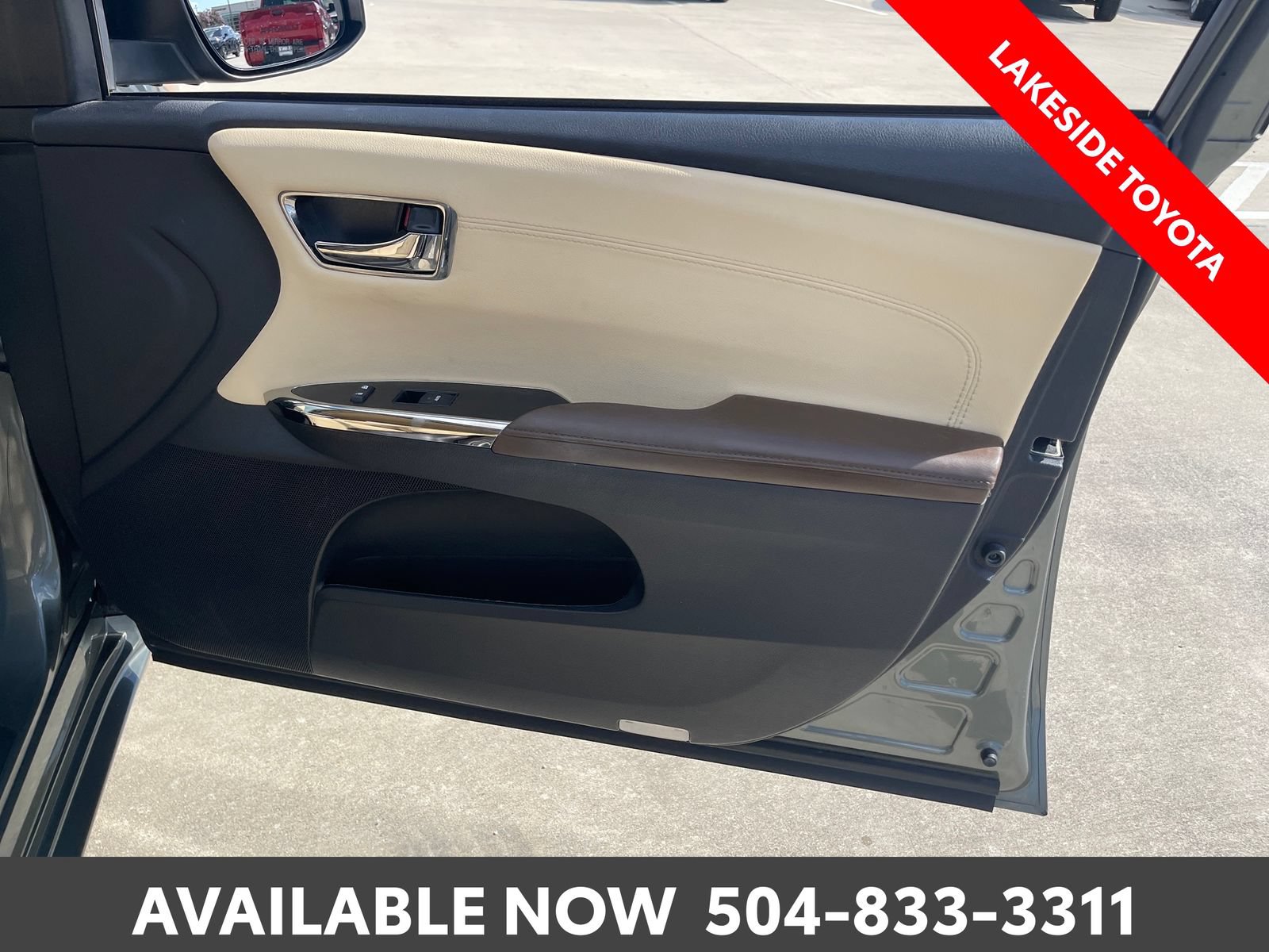 Used 2014 Toyota Avalon XLE FWD image 17