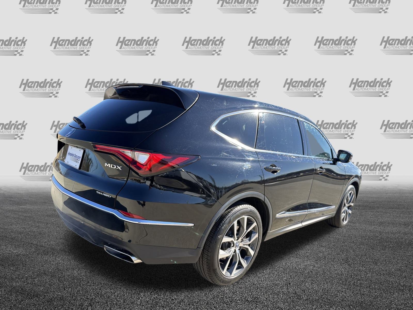 Certified 2023 Acura MDX SH-AWD w/ Technology Package image 10